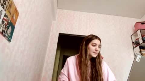 Snapshot of zeniabrossoit chatting on 04/05/26, 04:42 zeniabrossoit online show from 04/05/26, 04:42