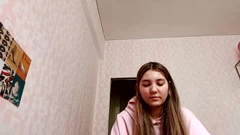 Snapshot of zeniabrossoit chatting on 04/06/26, 08:26 zeniabrossoit online show from 04/06/26, 08:26