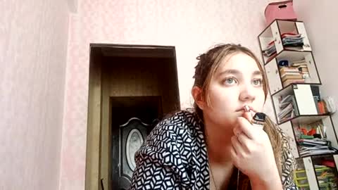 Snapshot of zeniabrossoit chatting on 04/08/26, 09:09 zeniabrossoit online show from 04/08/26, 09:09