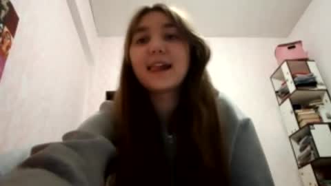 Snapshot of zeniabrossoit chatting on 04/13/26, 03:28 zeniabrossoit online show from 04/13/26, 03:28