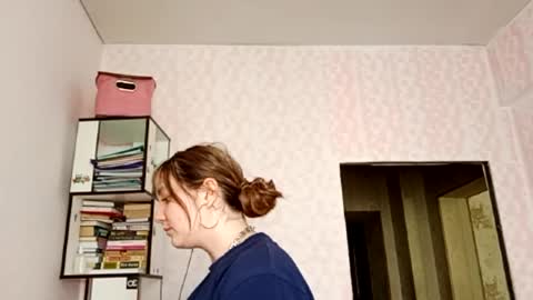 zeniabrossoit online show from 05/16/26, 10:36