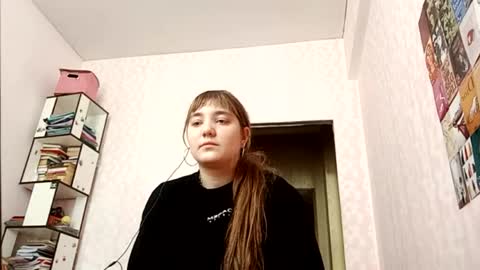 zeniabrossoit online show from 05/23/26, 06:40