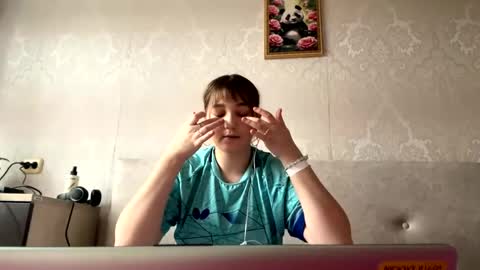 zeniabrossoit online show from 05/31/26, 10:22