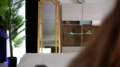 ZenyaNoir online show from 04/18/26, 09:02