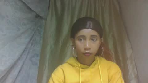 Snapshot of zeolineess chatting on 11/14/25, 02:43 zeolineess online show from 11/14/25, 02:43