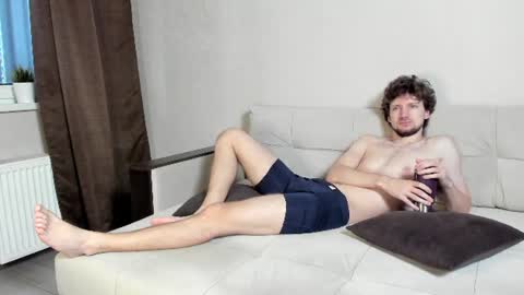 Snapshot of zepanl chatting on 07/14/26, 03:33 Andrew online show from 07/14/26, 03:33