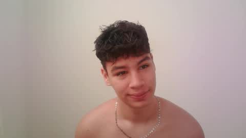 zeus_183 online show from 12/04/25, 01:31