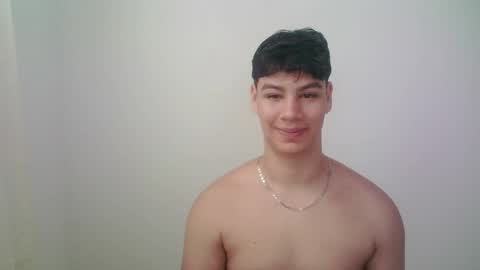 zeus_183 online show from 06/01/26, 11:56