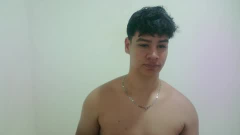 zeus_183 online show from 06/05/26, 02:51