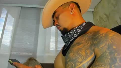 zeus strong online show from 07/12/26, 09:06