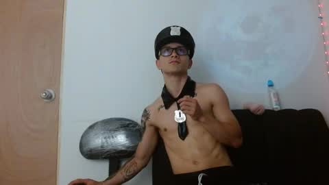 Snapshot of zeusdark19 chatting on 05/09/26, 12:10 zeus online show from 05/09/26, 12:10