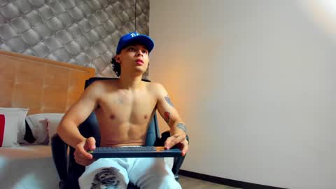 zeus online show from 01/08/25, 08:39