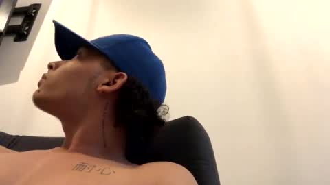 Snapshot of zeusjeff chatting on 01/10/25, 03:29 zeus online show from 01/10/25, 03:29