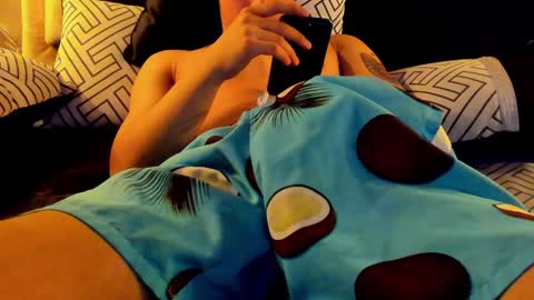 Snapshot of zeusjeff chatting on 01/20/25, 02:57 zeus online show from 01/20/25, 02:57