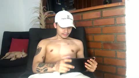 Snapshot of zeusjeff chatting on 09/23/25, 10:02 zeus online show from 09/23/25, 10:02