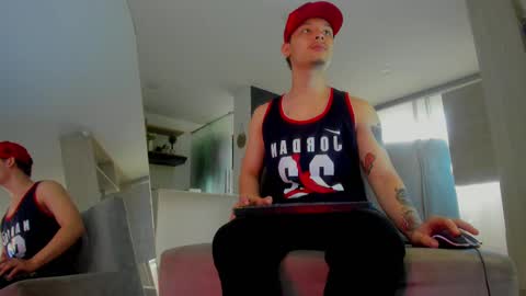 Snapshot of zeusjeff chatting on 09/30/25, 06:13 zeus online show from 09/30/25, 06:13