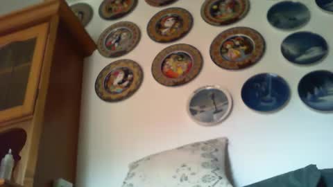 Snapshot of zevioo77 chatting on 10/29/25, 11:34 zevioo77 online show from 10/29/25, 11:34