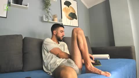 ZEYN online show from 09/18/25, 05:20