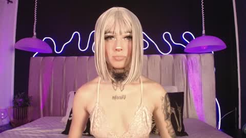 zhally_dee online show from 04/04/26, 07:22