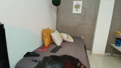 ZHAMIRA  ANDRES online show from 01/19/25, 04:12