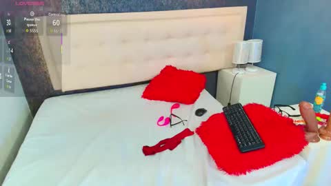 ZHAMIRA  ANDRES online show from 11/06/25, 09:05