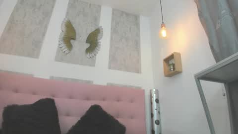 ZHAMIRA  ANDRES online show from 03/08/26, 08:12