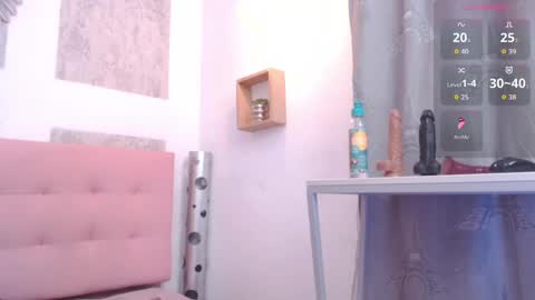 ZHAMIRA  ANDRES online show from 05/11/26, 08:17