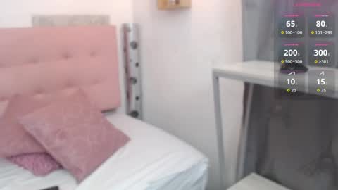 ZHAMIRA  ANDRES online show from 05/31/26, 09:05