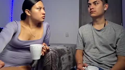 Snapshot of zhara_and_logan chatting on 03/26/26, 12:11 Zhara and logan online show from 03/26/26, 12:11