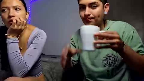 Snapshot of zhara_and_logan chatting on 04/04/26, 01:19 Zhara and logan online show from 04/04/26, 01:19