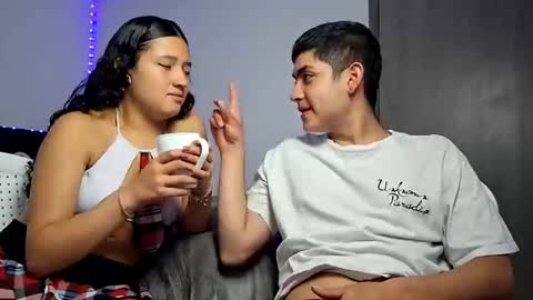 Snapshot of zhara_and_logan chatting on 04/08/26, 12:38 Zhara and logan online show from 04/08/26, 12:38