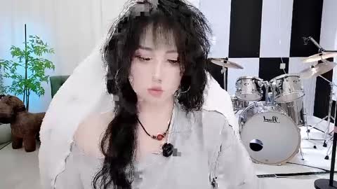 zhen online show from 09/19/25, 03:02