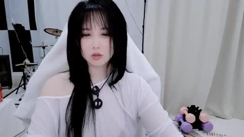 zhen online show from 04/20/26, 09:05