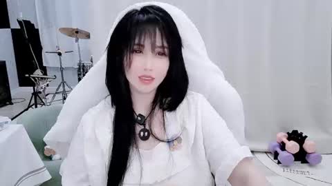 zhen online show from 08/04/26, 10:34