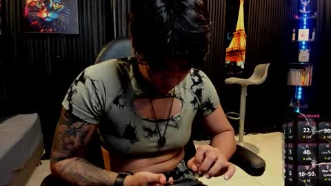 zhoestrong online show from 09/28/25, 10:26