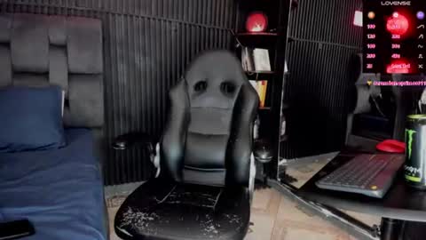 zhoestrong online show from 07/01/26, 12:56