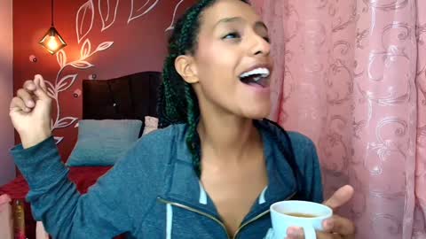 Zia Green online show from 01/13/25, 03:26