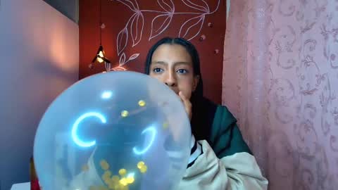 Zia Green online show from 02/11/25, 03:29