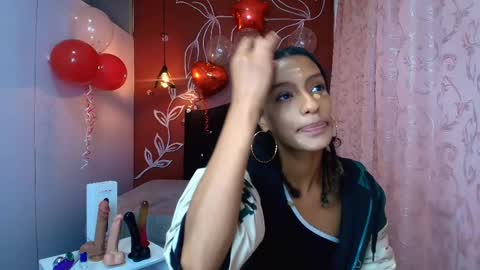 Zia Green online show from 02/12/25, 06:09