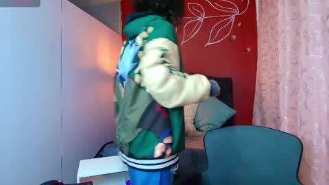 Zia Green online show from 03/04/25, 12:01