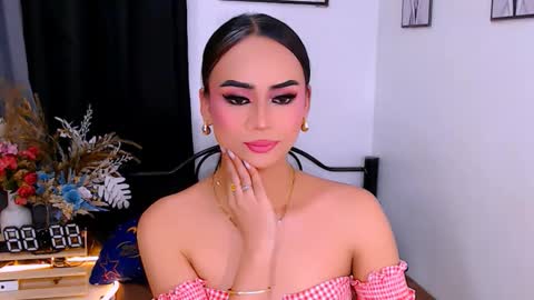 Zia online show from 03/08/26, 04:22