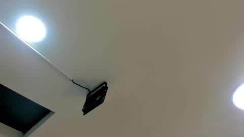 zia online show from 10/07/25, 10:34