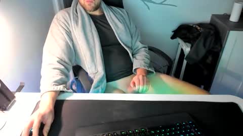 Snapshot of ziemlichflutschig chatting on 12/10/24, 05:39 ziemlichflutschig online show from 12/10/24, 05:39