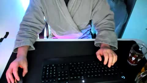 Snapshot of ziemlichflutschig chatting on 01/12/25, 08:14 ziemlichflutschig online show from 01/12/25, 08:14