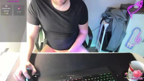 Snapshot of ziemlichflutschig chatting on 02/06/25, 05:09 ziemlichflutschig online show from 02/06/25, 05:09