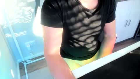 Snapshot of ziemlichflutschig chatting on 11/21/25, 01:43 ziemlichflutschig online show from 11/21/25, 01:43