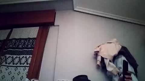 zigor13 online show from 04/18/26, 07:07