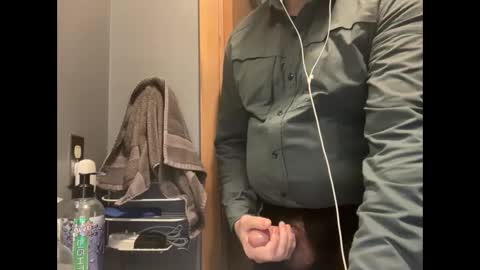 zinger283069 online show from 12/30/24, 08:04