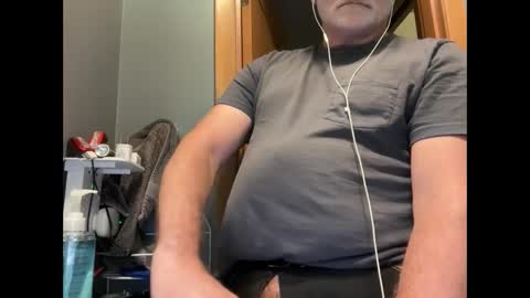 zinger283069 online show from 09/18/25, 08:44