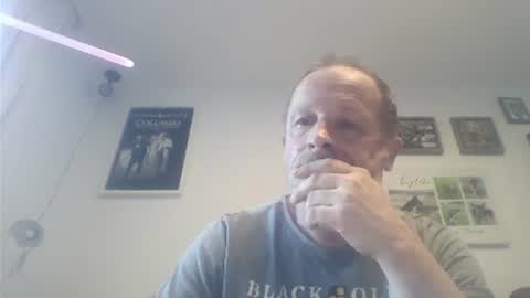 Zippi online show from 07/12/26, 04:03